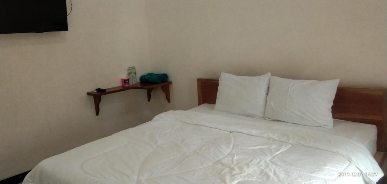 Arrys Watukarung Surfcamp Ξενοδοχείο Kalak Εξωτερικό φωτογραφία